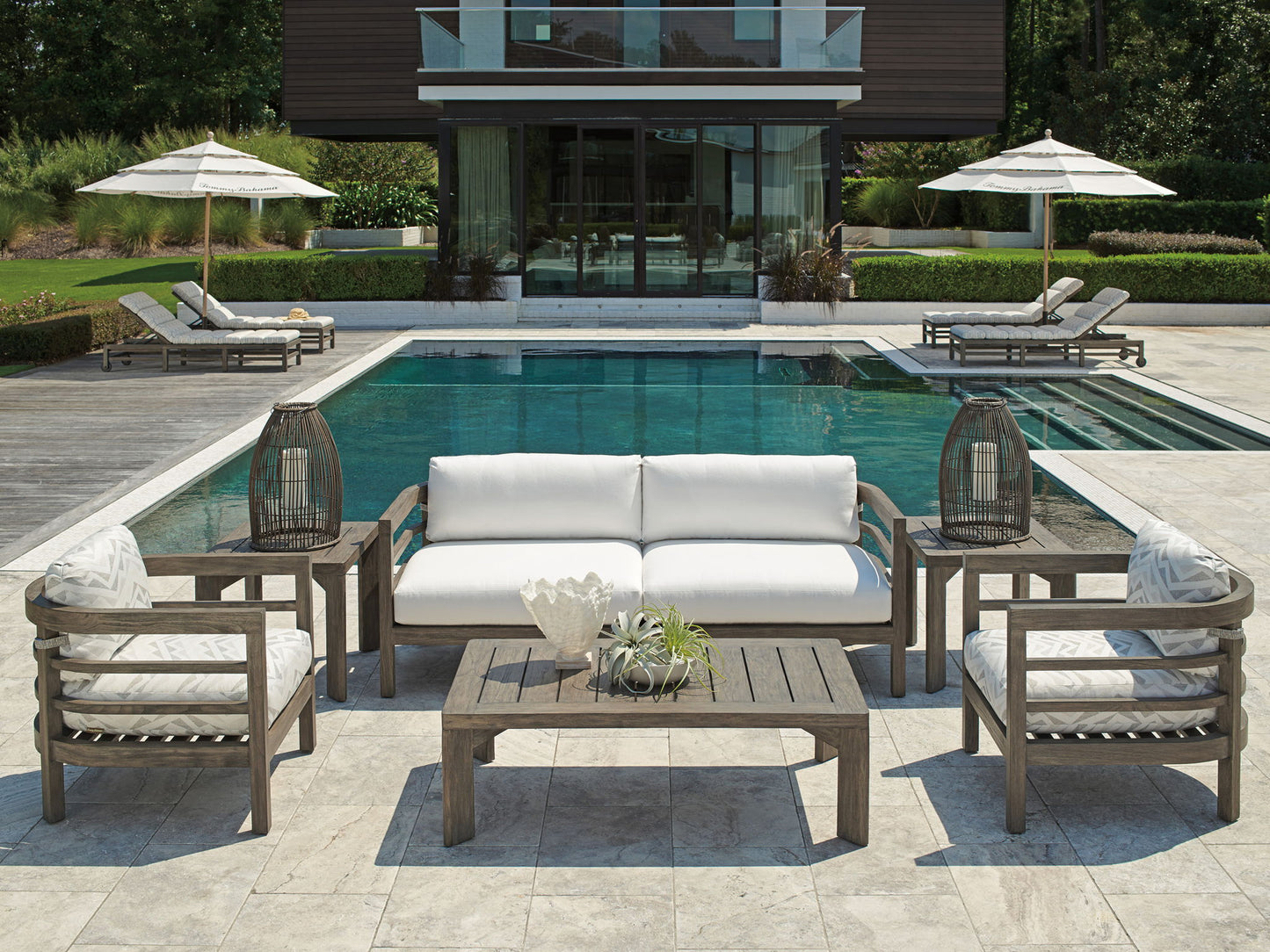 La Jolla - Wood Sofa - Dark Gray